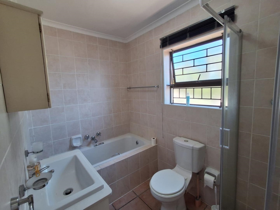 To Let 2 Bedroom Property for Rent in Sonstraal Western Cape